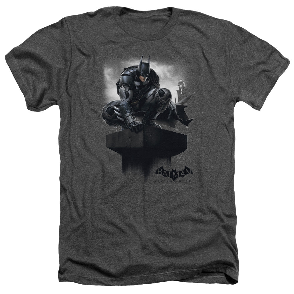 AN OFFCIALLY LICENSED BATMAN ARKHAM KNIGHT PERCHED MEN'S HEATHER T-SHIRT CHARCOAL