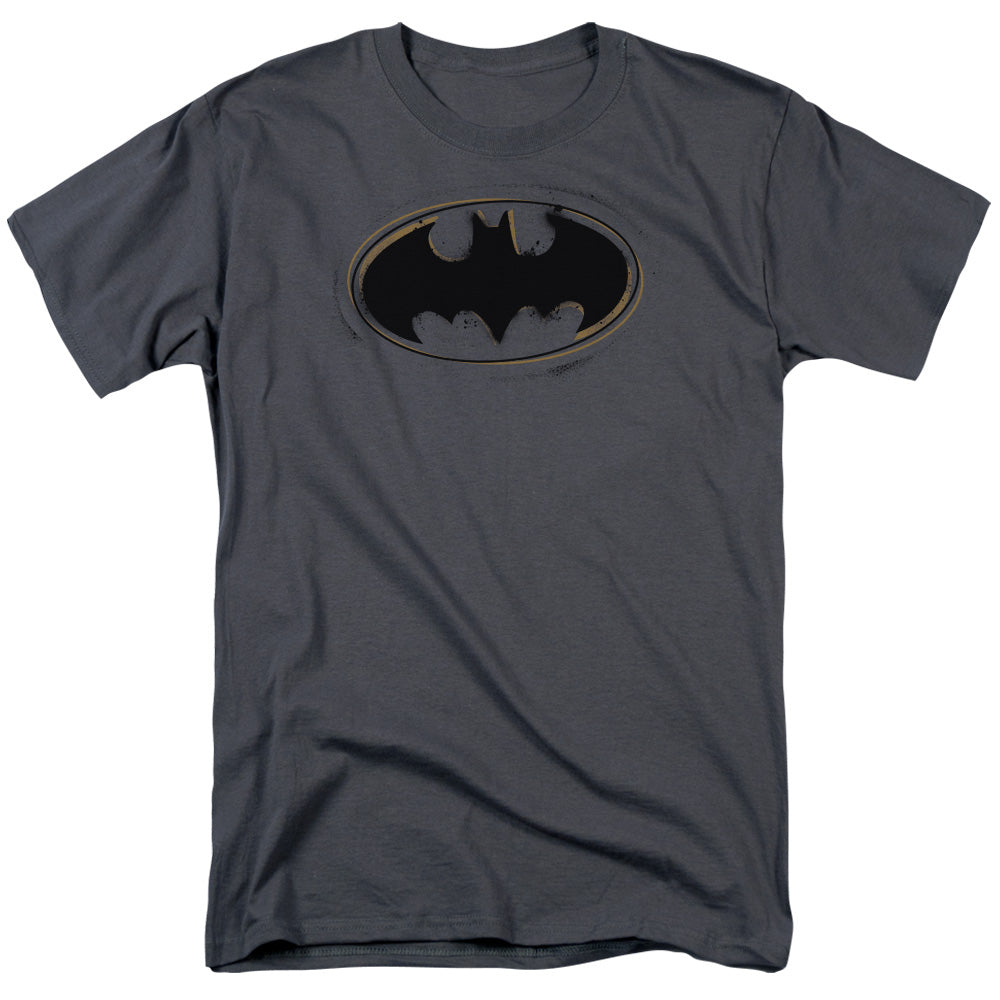 AN OFFCIALLY LICENSED BATMAN SPRAY PAINT LOGO MEN'S REGULAR FIT T-SHIRT CHARCOAL