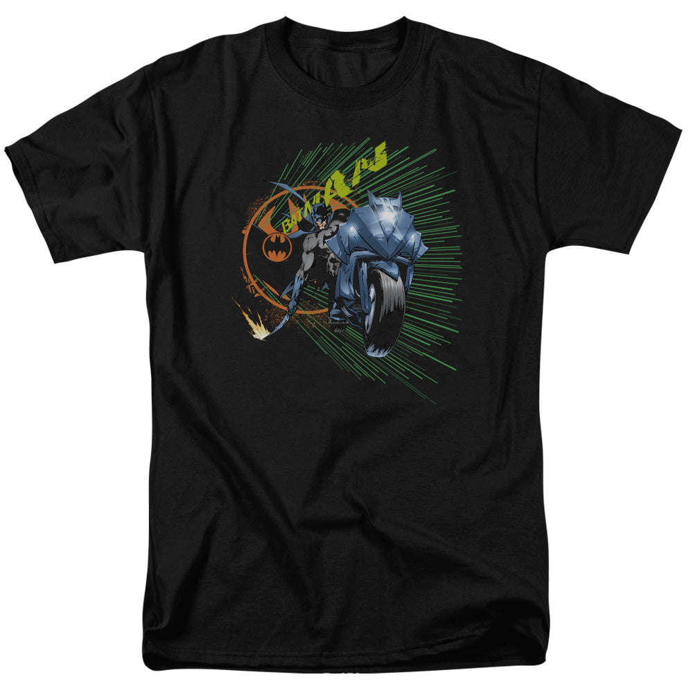 AN OFFCIALLY LICENSED BATMAN BATCYCLE MEN'S REGULAR FIT T-SHIRT BLACK