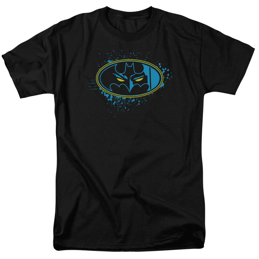 AN OFFCIALLY LICENSED BATMAN EYES IN THE DARKNESS MEN'S REGULAR FIT T-SHIRT BLACK
