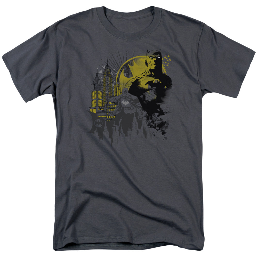 AN OFFCIALLY LICENSED BATMAN THE DARK CITY MEN'S REGULAR FIT T-SHIRT CHARCOAL