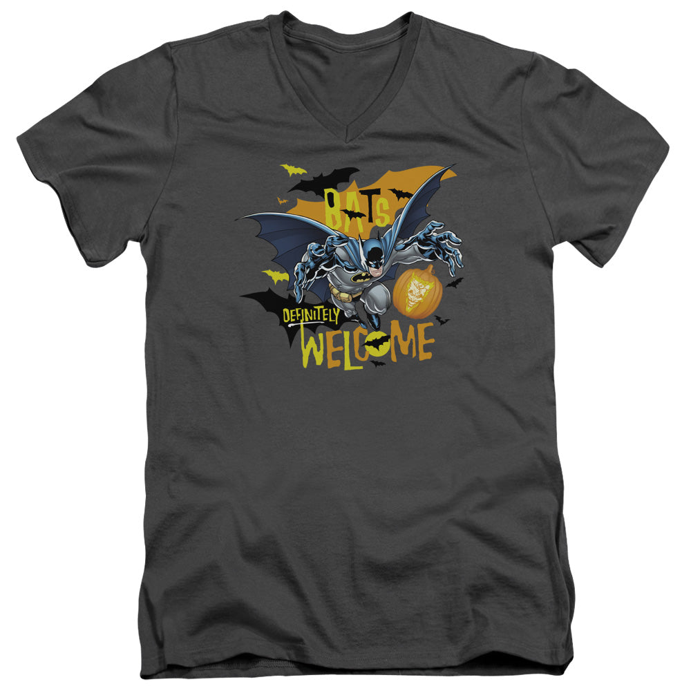 AN OFFCIALLY LICENSED BATMAN BATS WELCOME MEN'S V-NECK T-SHIRT CHARCOAL