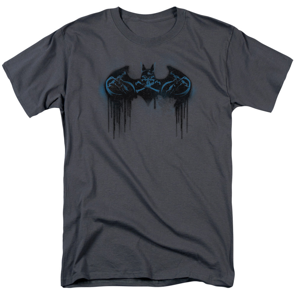 AN OFFCIALLY LICENSED BATMAN RUN AWAY MEN'S REGULAR FIT T-SHIRT CHARCOAL
