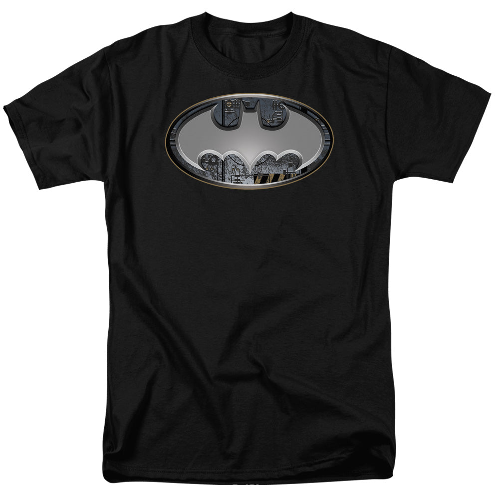 AN OFFCIALLY LICENSED BATMAN STEEL WALL SHIELD MEN'S REGULAR FIT T-SHIRT BLACK