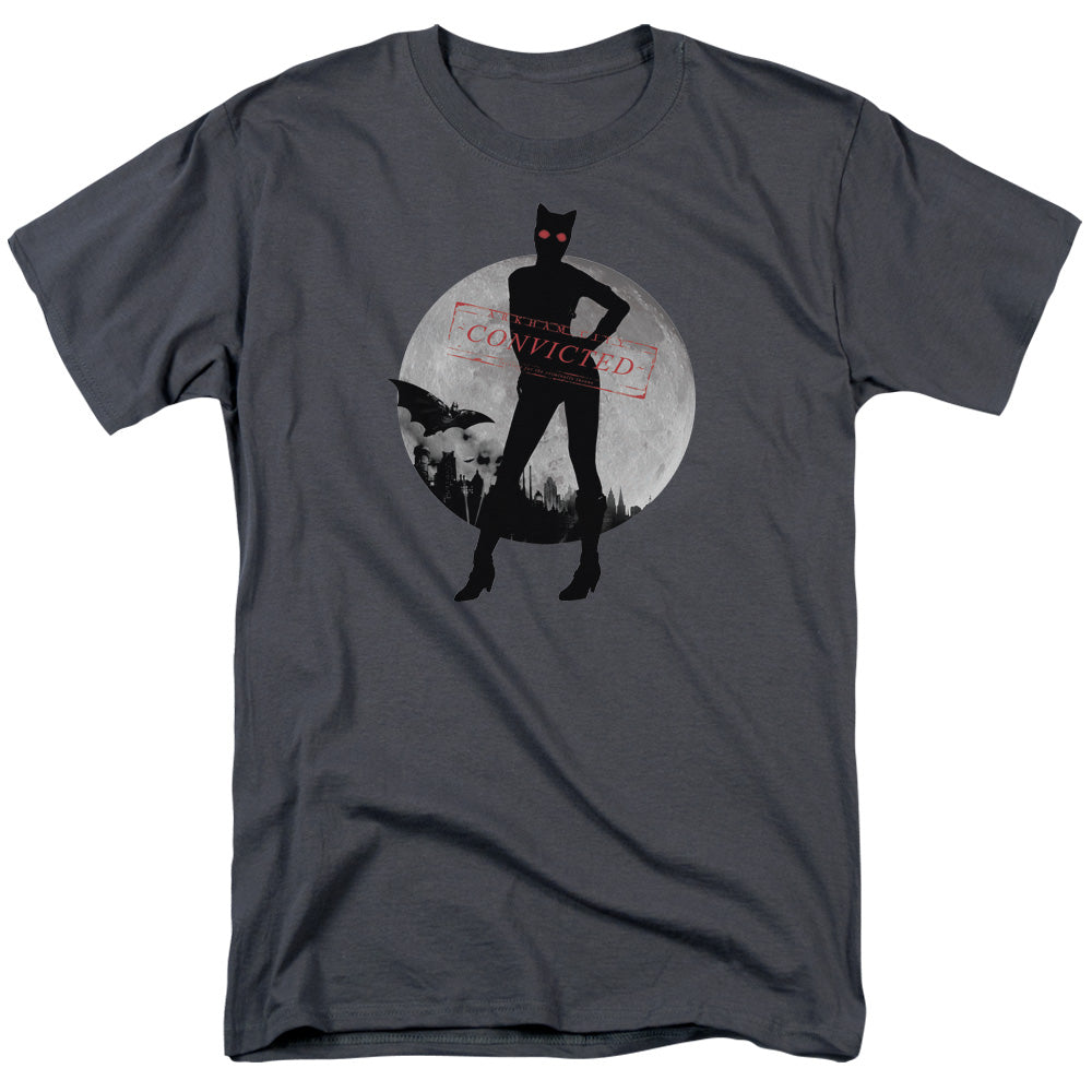 AN OFFCIALLY LICENSED ARKHAM CITY CATWOMAN CONVICTED MEN'S REGULAR FIT T-SHIRT CHARCOAL