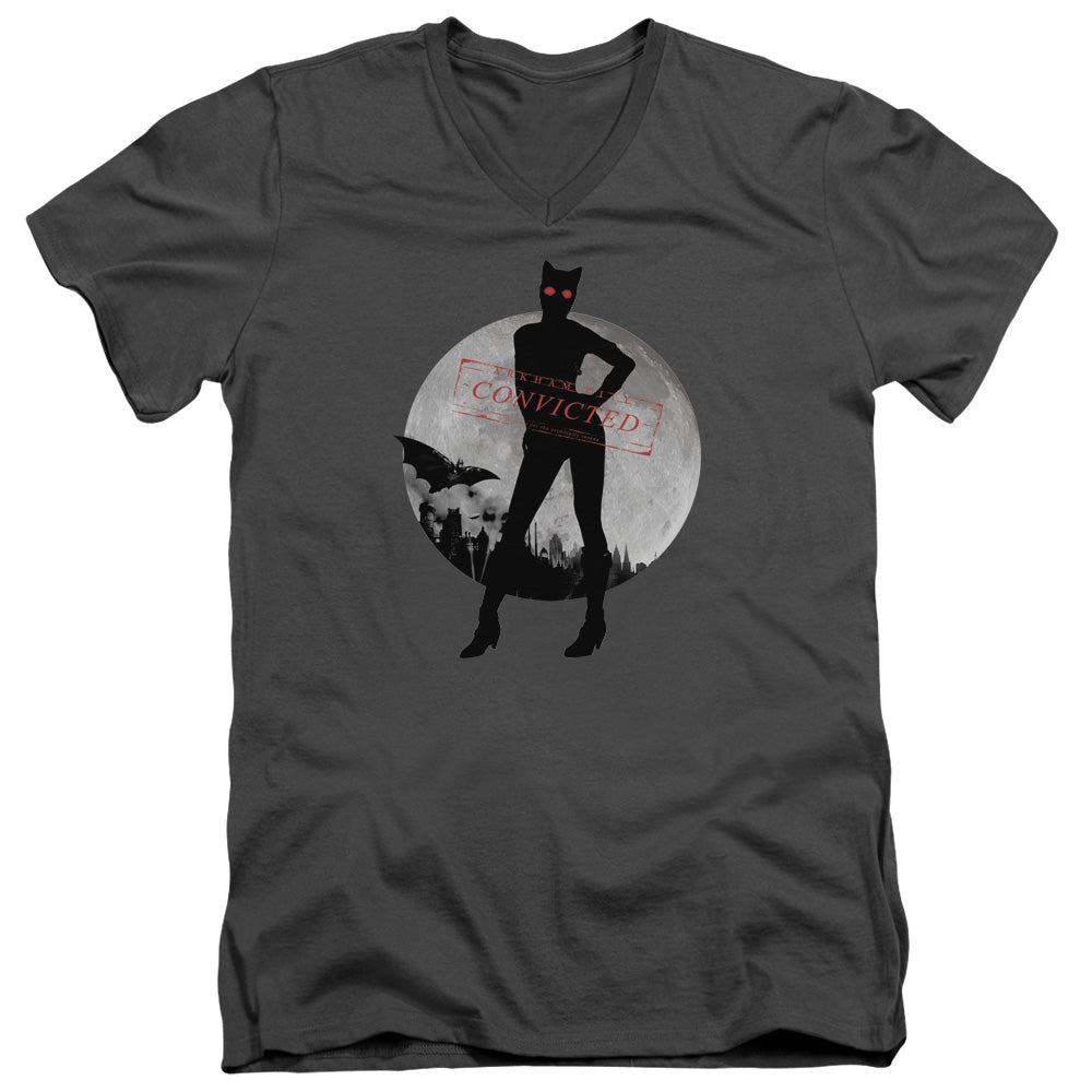 AN OFFCIALLY LICENSED ARKHAM CITY CATWOMAN CONVICTED MEN'S V-NECK T-SHIRT CHARCOAL