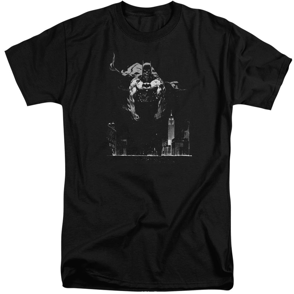 AN OFFCIALLY LICENSED BATMAN DIRTY CITY MEN'S TALL FIT T-SHIRT BLACK