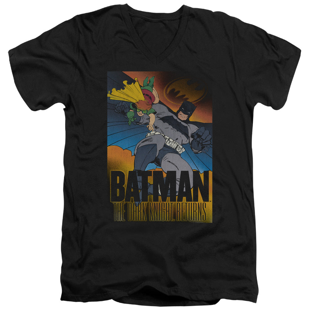 AN OFFCIALLY LICENSED BATMAN DK RETURNS MEN'S V-NECK T-SHIRT BLACK