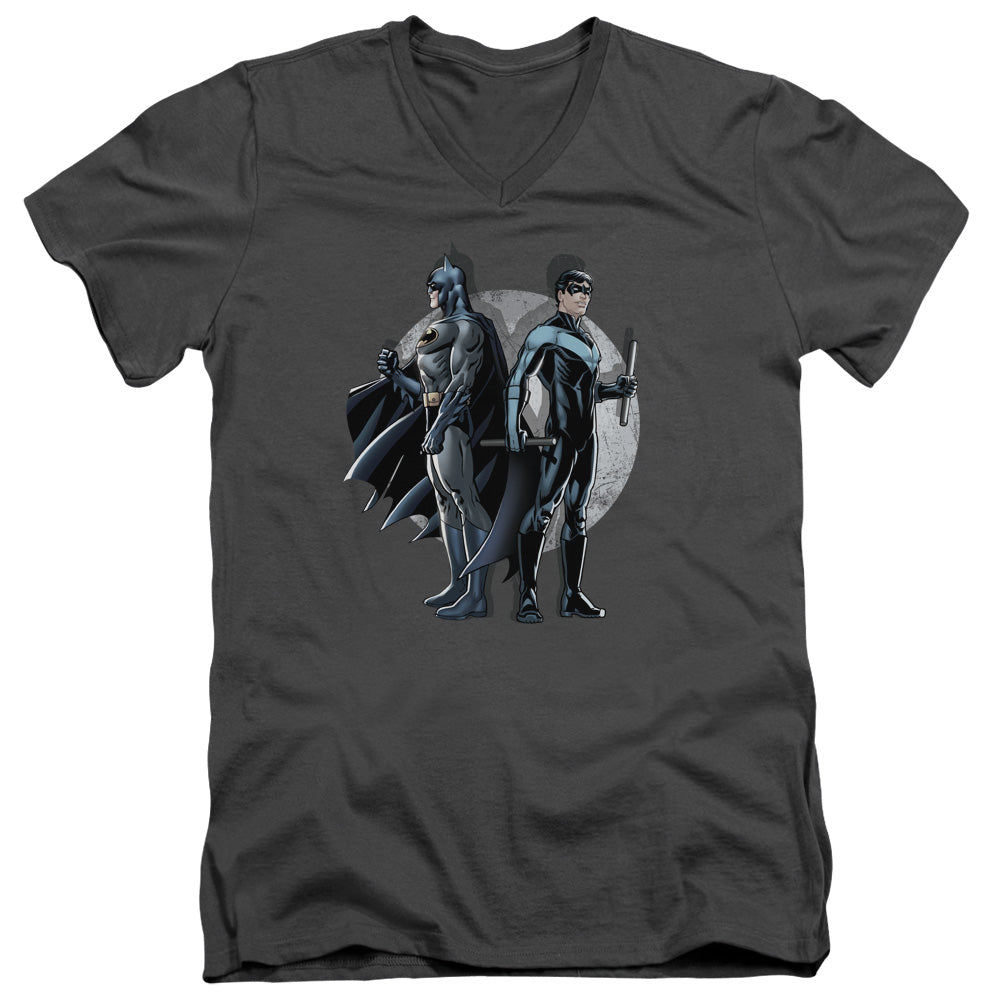 AN OFFCIALLY LICENSED BATMAN SPOTLIGHT MEN'S V-NECK T-SHIRT CHARCOAL
