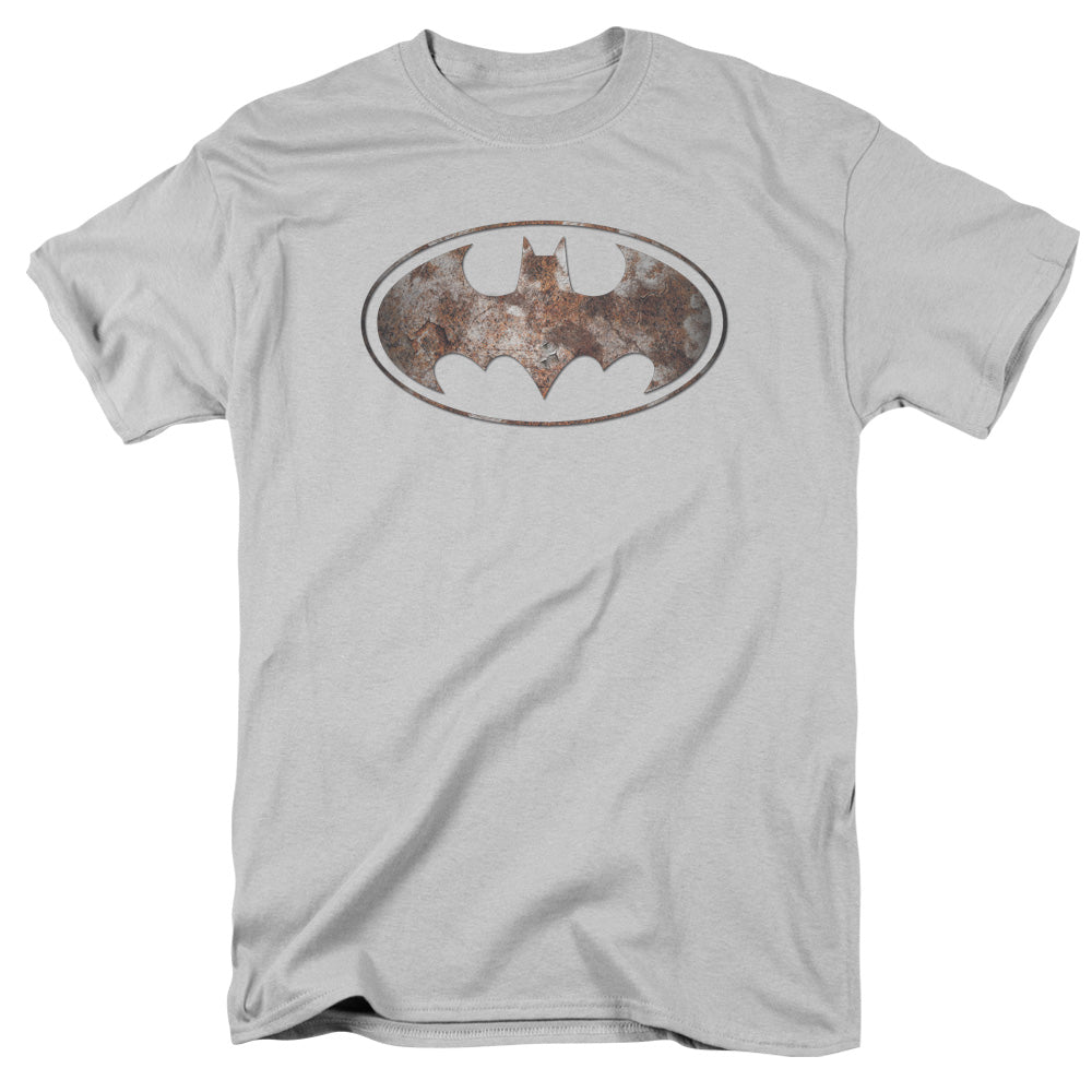 AN OFFCIALLY LICENSED BATMAN HEAVY RUST LOGO MEN'S REGULAR FIT T-SHIRT SILVER