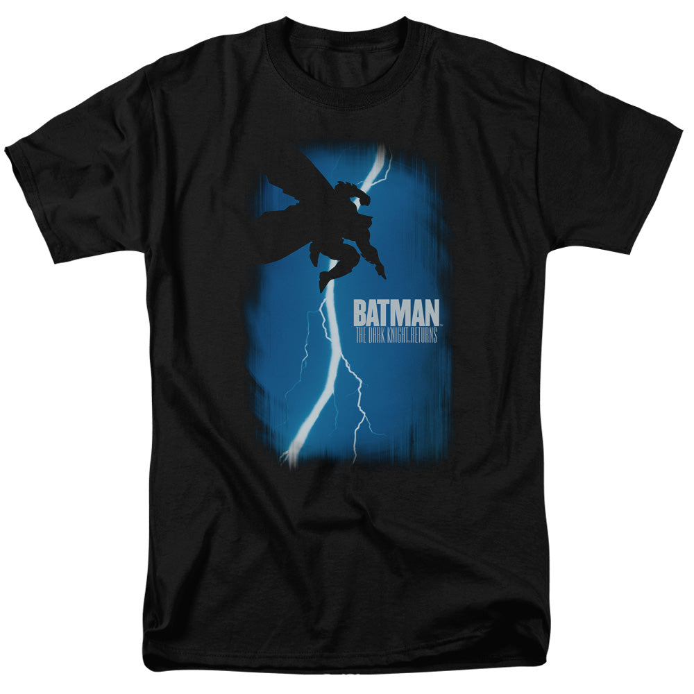AN OFFCIALLY LICENSED BATMAN DKR COVER MEN'S REGULAR FIT T-SHIRT BLACK