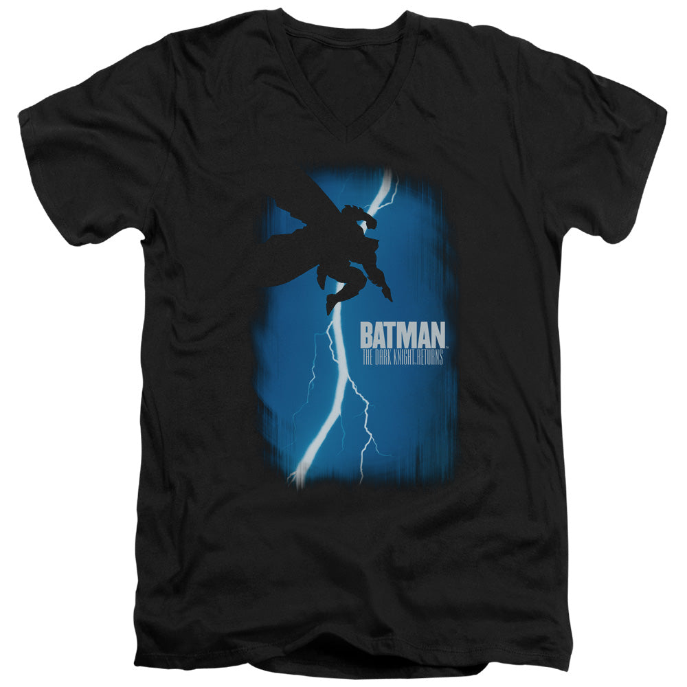 AN OFFCIALLY LICENSED BATMAN DKR COVER MEN'S V-NECK T-SHIRT BLACK