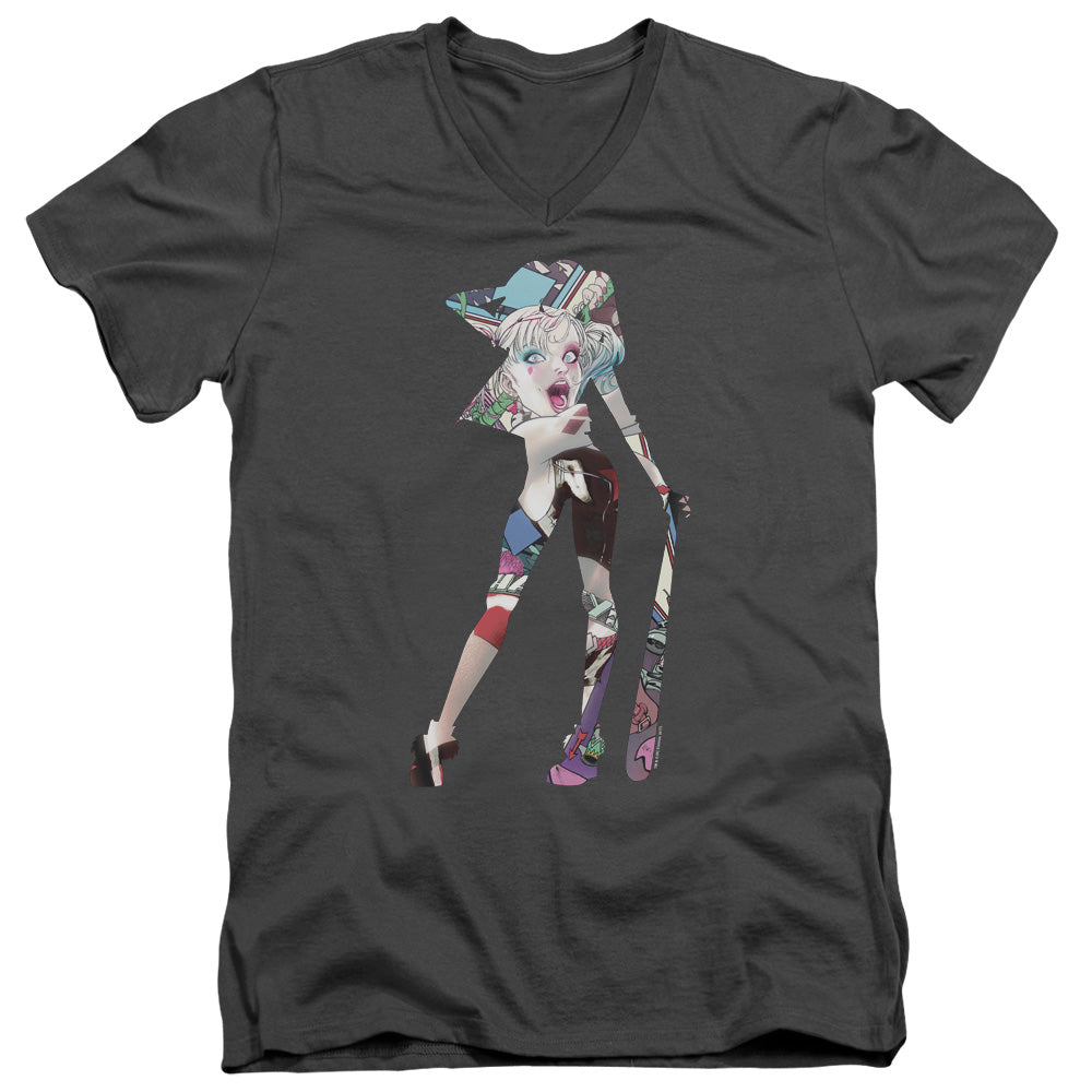 AN OFFCIALLY LICENSED BATMAN SCENE INSIDE MEN'S V-NECK T-SHIRT CHARCOAL
