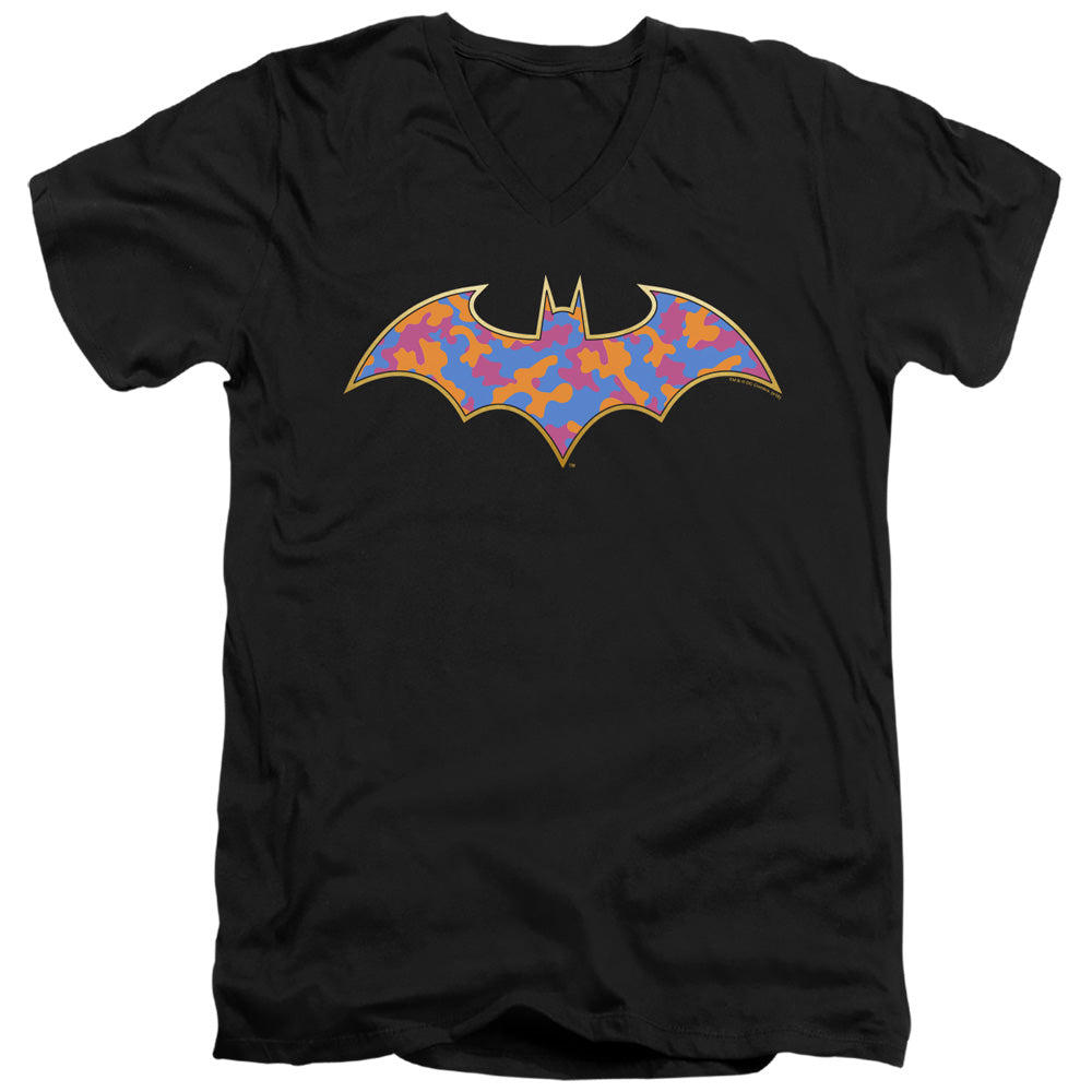 AN OFFCIALLY LICENSED BATMAN GOLD CAMO MEN'S V-NECK T-SHIRT BLACK