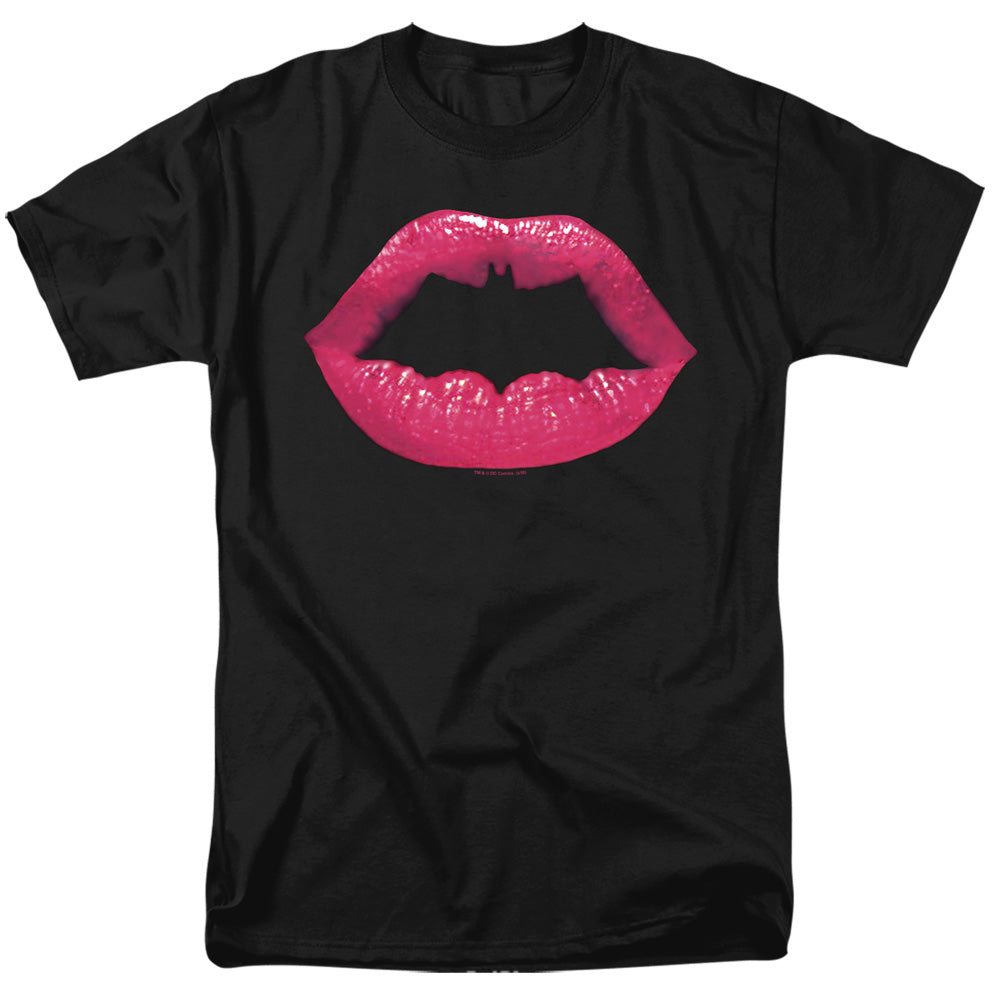 AN OFFCIALLY LICENSED BATMAN BAT KISS MEN'S REGULAR FIT T-SHIRT BLACK