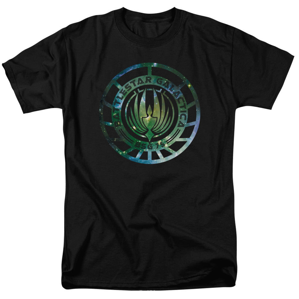 AN OFFCIALLY LICENSED BATTLESTAR GALACTICA (NEW) GALAXY EMBLEM MEN'S REGULAR FIT T-SHIRT BLACK
