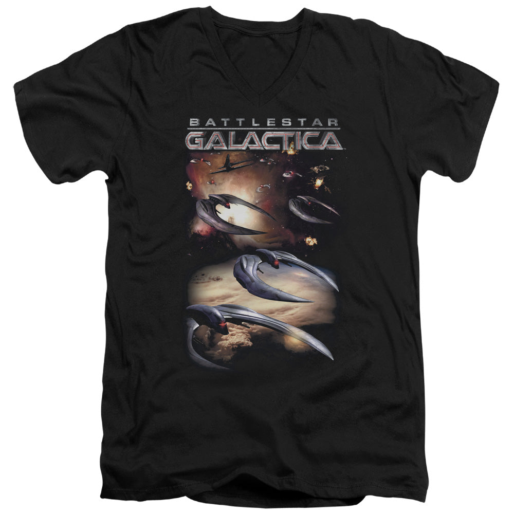 AN OFFCIALLY LICENSED BATTLESTAR GALACTICA (NEW) WHEN CYLONS ATTACK MEN'S V-NECK T-SHIRT BLACK