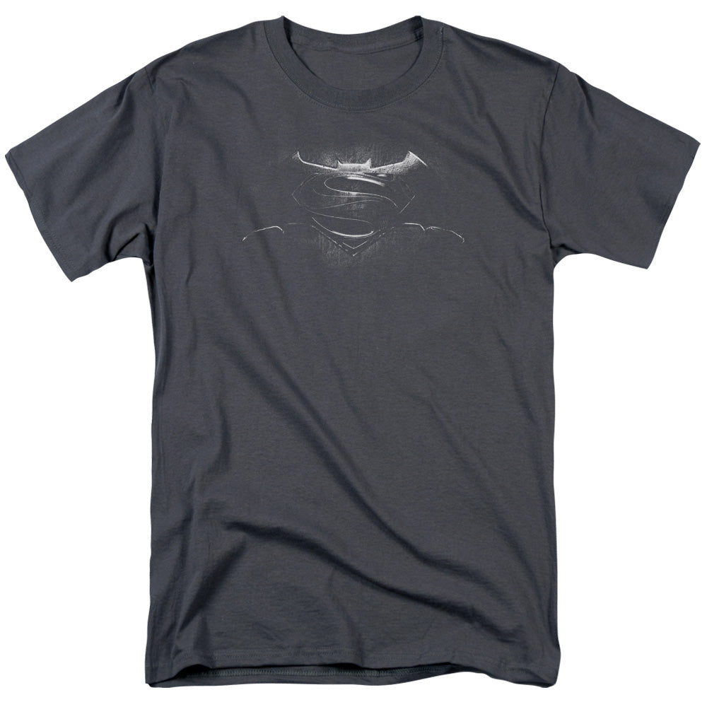 AN OFFCIALLY LICENSED BATMAN V SUPERMAN BW LOGO MEN'S REGULAR FIT T-SHIRT CHARCOAL