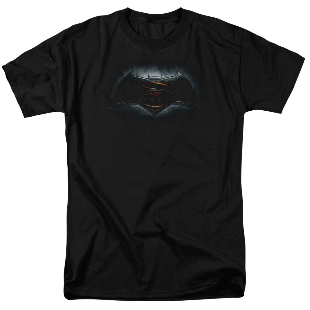 AN OFFCIALLY LICENSED BATMAN V SUPERMAN LOGO MEN'S REGULAR FIT T-SHIRT BLACK