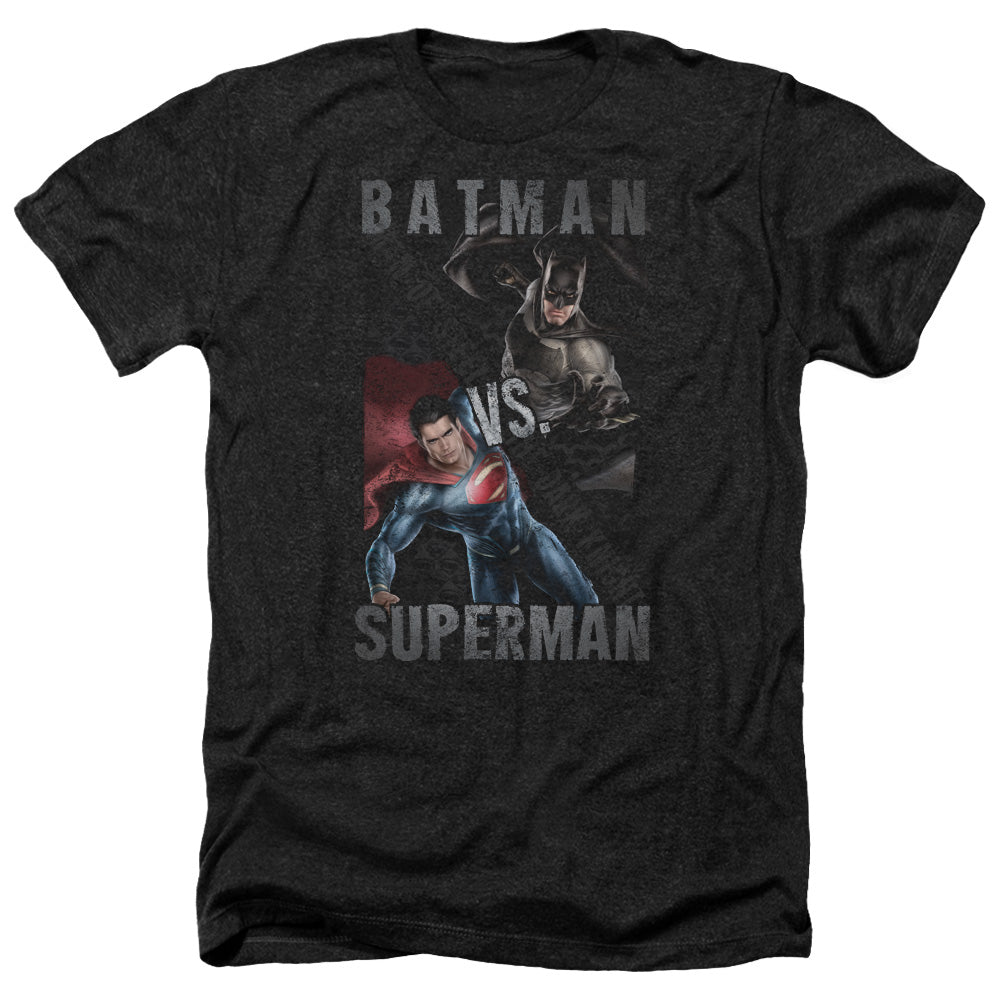 AN OFFCIALLY LICENSED BATMAN VS SUPERMAN HERO SPLIT MEN'S HEATHER T-SHIRT CHARCOAL