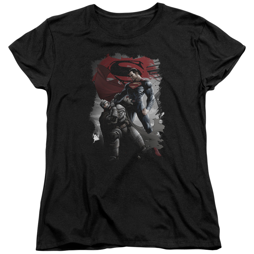 AN OFFCIALLY LICENSED BATMAN VS SUPERMAN CHOKE WOMEN'S REGULAR FIT T-SHIRT BLACK