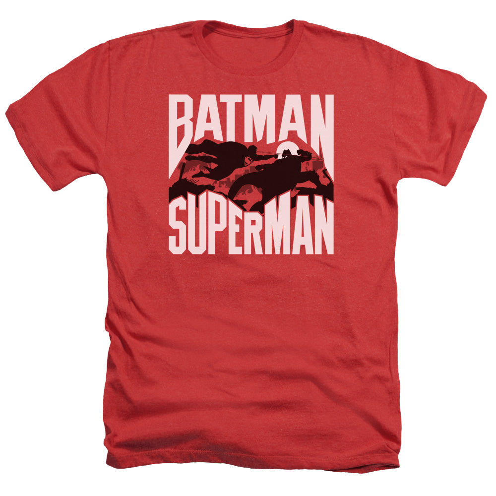 AN OFFCIALLY LICENSED BATMAN VS SUPERMAN SILHOUETTE FIGHT MEN'S HEATHER T-SHIRT RED