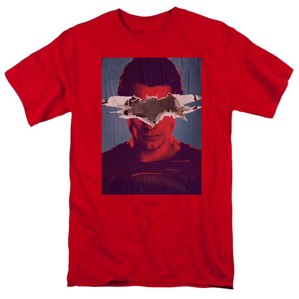 AN OFFCIALLY LICENSED BATMAN VS SUPERMAN SUPERMAN POSTER MEN'S REGULAR FIT T-SHIRT RED