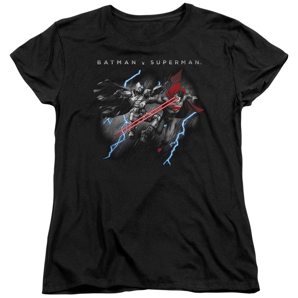 AN OFFCIALLY LICENSED BATMAN V SUPERMAN LIGHTNING FIGHT WOMEN'S REGULAR FIT T-SHIRT BLACK