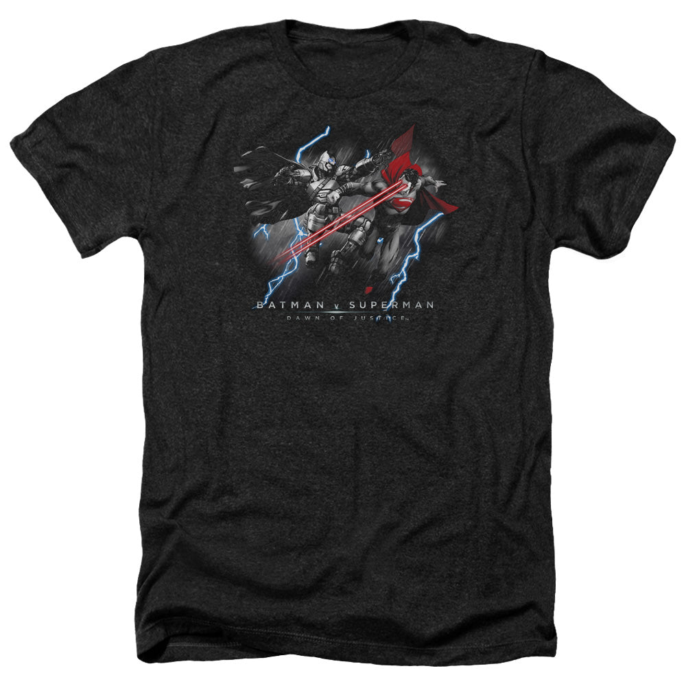 AN OFFCIALLY LICENSED BATMAN V SUPERMAN LIGHTNIING V HEAT VISION MEN'S HEATHER T-SHIRT CHARCOAL