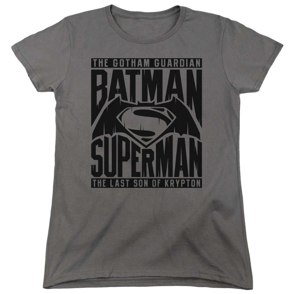 AN OFFCIALLY LICENSED BATMAN V SUPERMAN TITLE FIGHT WOMEN'S REGULAR FIT T-SHIRT CHARCOAL