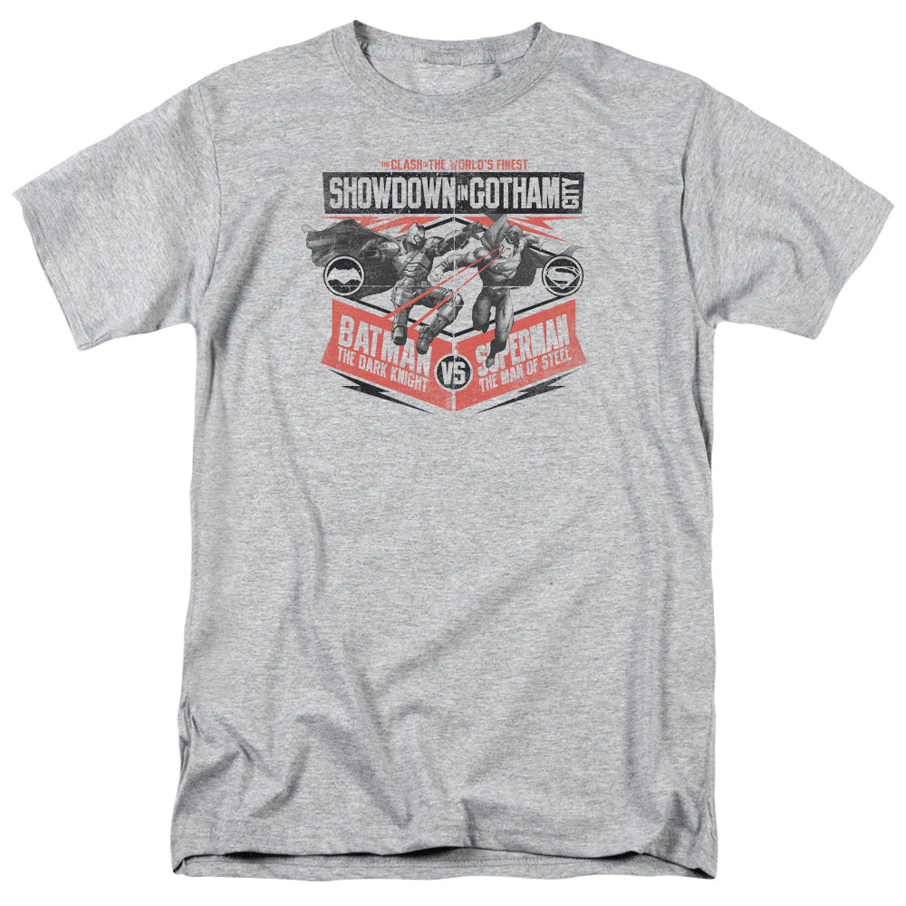 AN OFFCIALLY LICENSED BATMAN V SUPERMAN SHOWDOWN IN GOTHAM MEN'S REGULAR FIT T-SHIRT ATHLETIC HEATHER