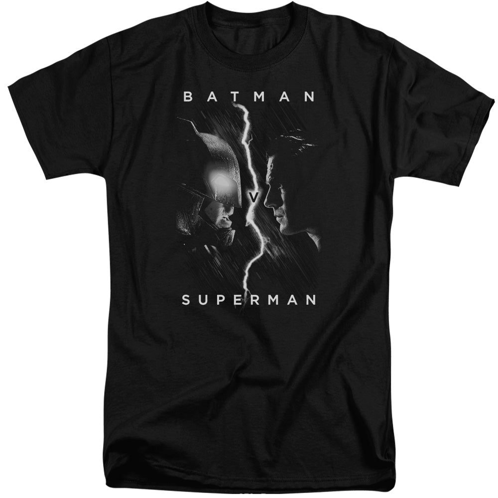 AN OFFCIALLY LICENSED BATMAN V SUPERMAN FACE TO FACE MEN'S TALL FIT T-SHIRT BLACK