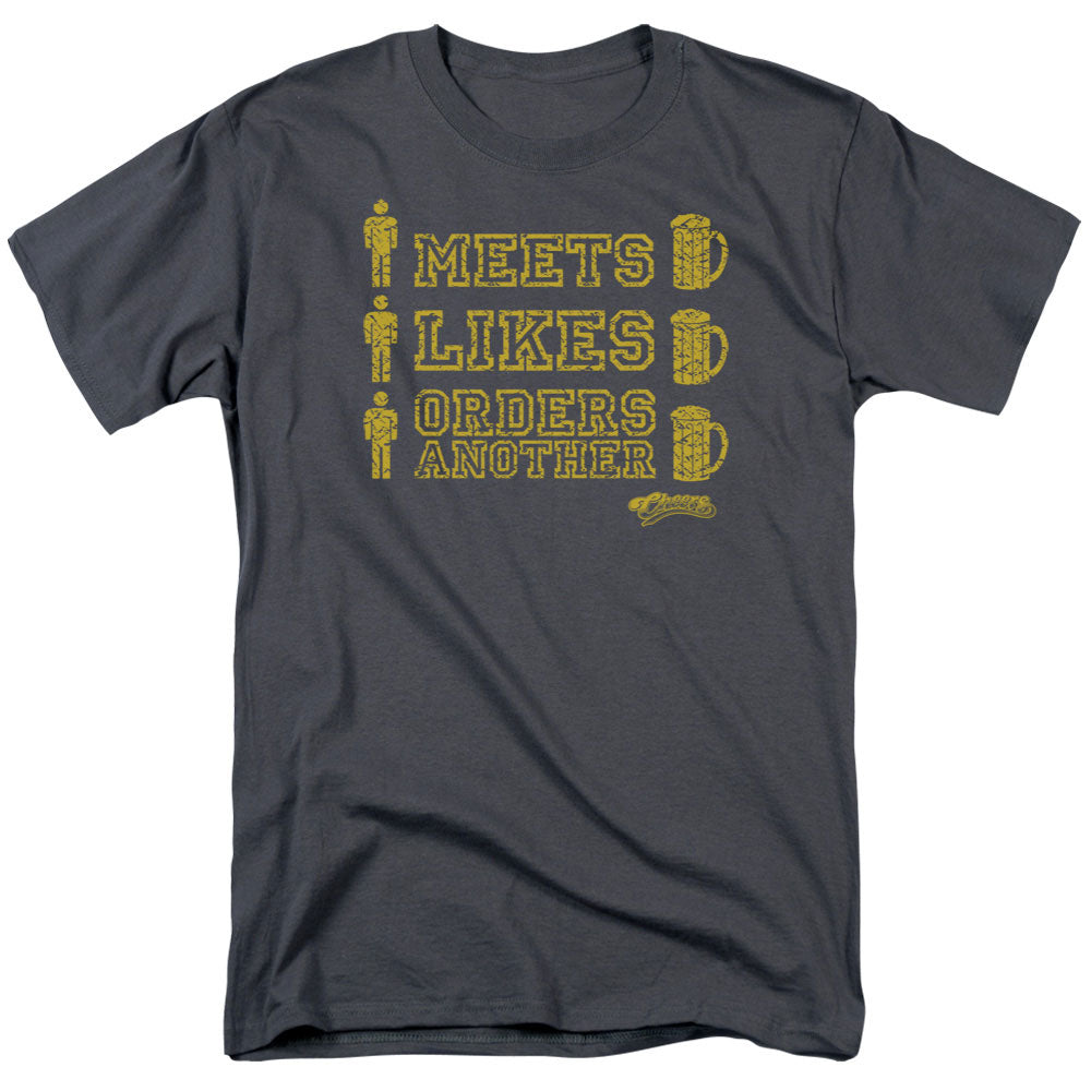 AN OFFCIALLY LICENSED CHEERS MAN MEETS BEER MEN'S REGULAR FIT T-SHIRT CHARCOAL