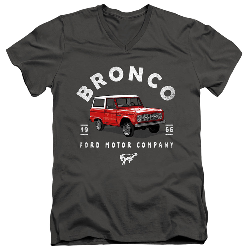 AN OFFCIALLY LICENSED FORD BRONCO BRONCO ILLUSTRATED MEN'S V-NECK T-SHIRT CHARCOAL