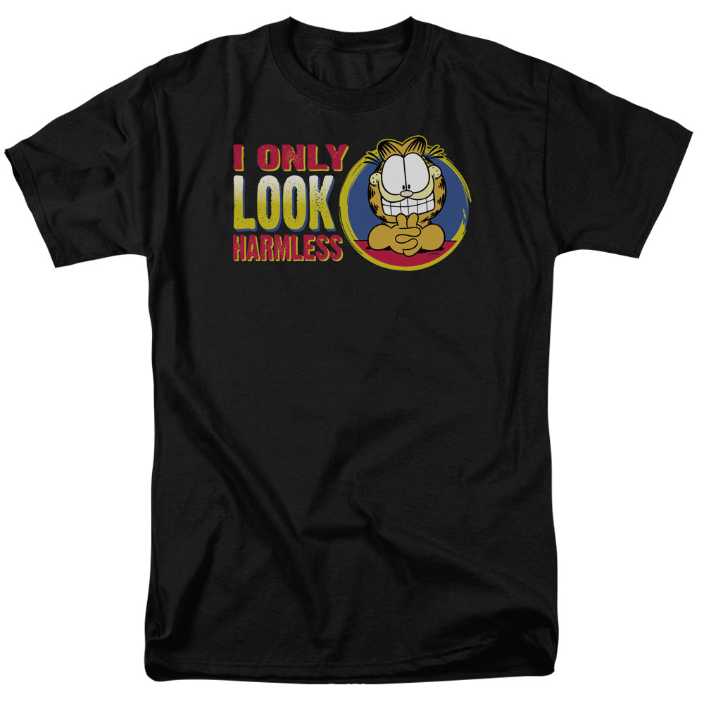 AN OFFCIALLY LICENSED GARFIELD I ONLY LOOK HARMLESS MEN'S REGULAR FIT T-SHIRT BLACK