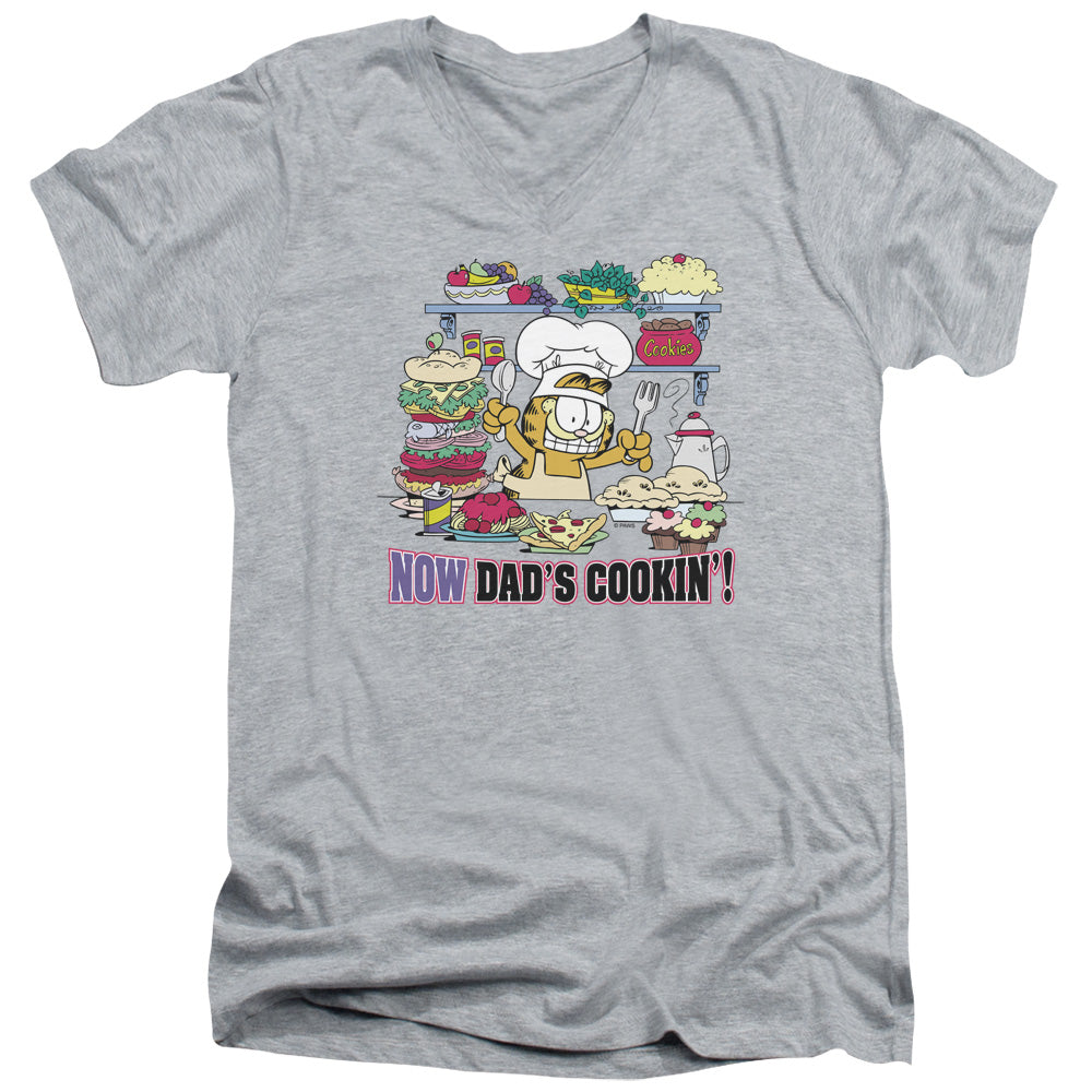 AN OFFCIALLY LICENSED GARFIELD NOW DADS COOKING MEN'S V-NECK T-SHIRT ATHLETIC HEATHER