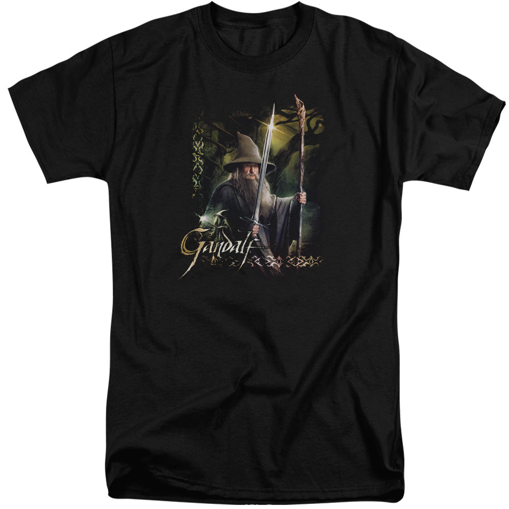 AN OFFCIALLY LICENSED HOBBIT SWORD AND STAFF MEN'S TALL FIT T-SHIRT BLACK