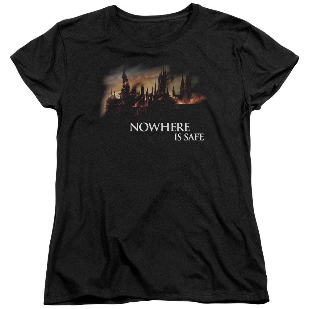 AN OFFCIALLY LICENSED HARRY POTTER BURNING HOGWARTS WOMEN'S REGULAR FIT T-SHIRT BLACK
