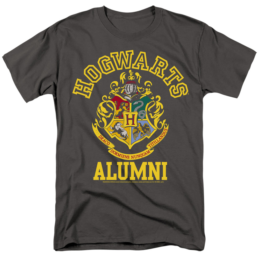 AN OFFCIALLY LICENSED HARRY POTTER HOGWARTS ALUMNI CREST MEN'S REGULAR FIT T-SHIRT BLACK