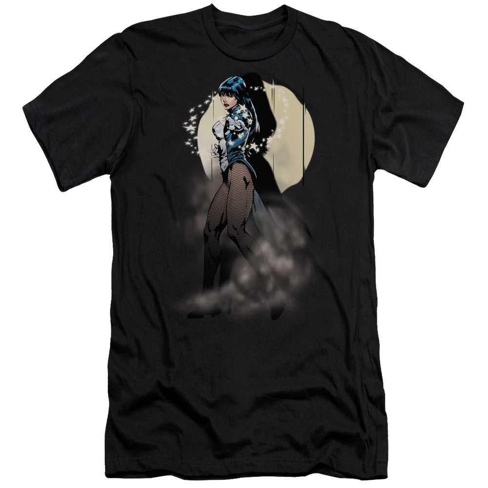 AN OFFCIALLY LICENSED JLA ZATANNA ILLUSION MEN'S PREMIUM SLIM FIT T-SHIRT BLACK