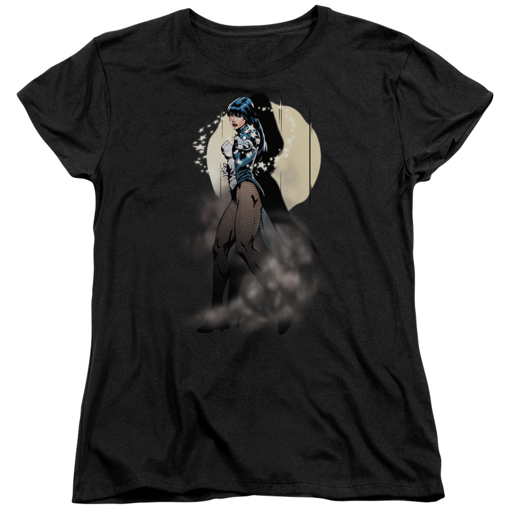 AN OFFCIALLY LICENSED JLA ZATANNA ILLUSION WOMEN'S REGULAR FIT T-SHIRT BLACK