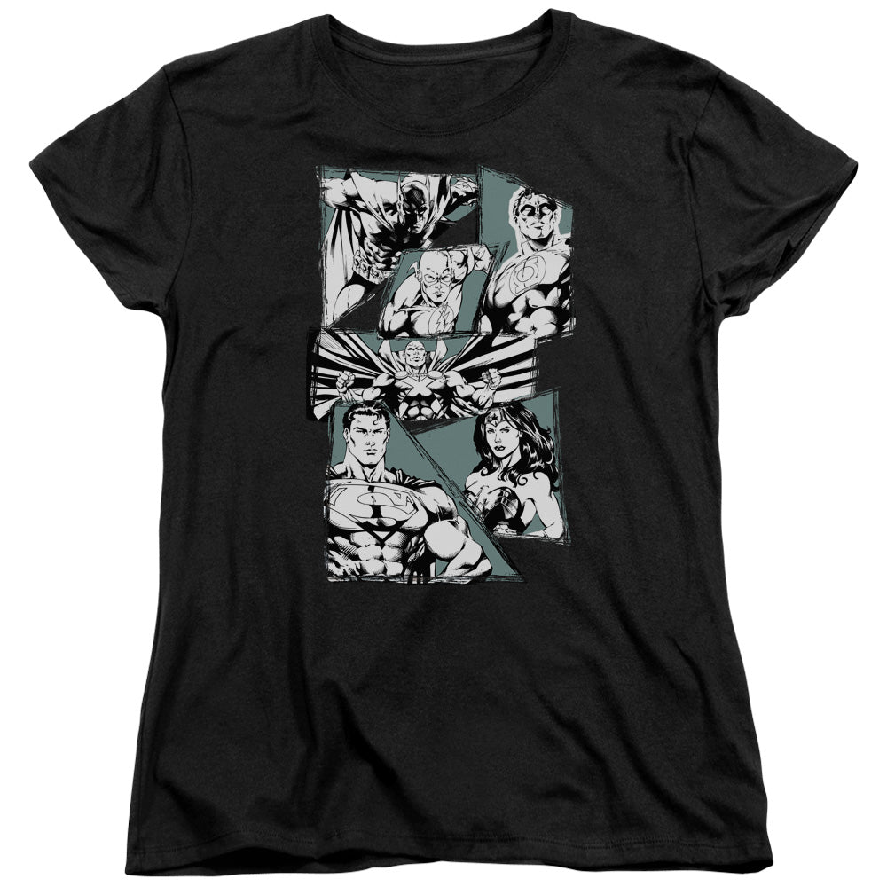 AN OFFCIALLY LICENSED JLA A MIGHTY LEAGUE WOMEN'S REGULAR FIT T-SHIRT BLACK