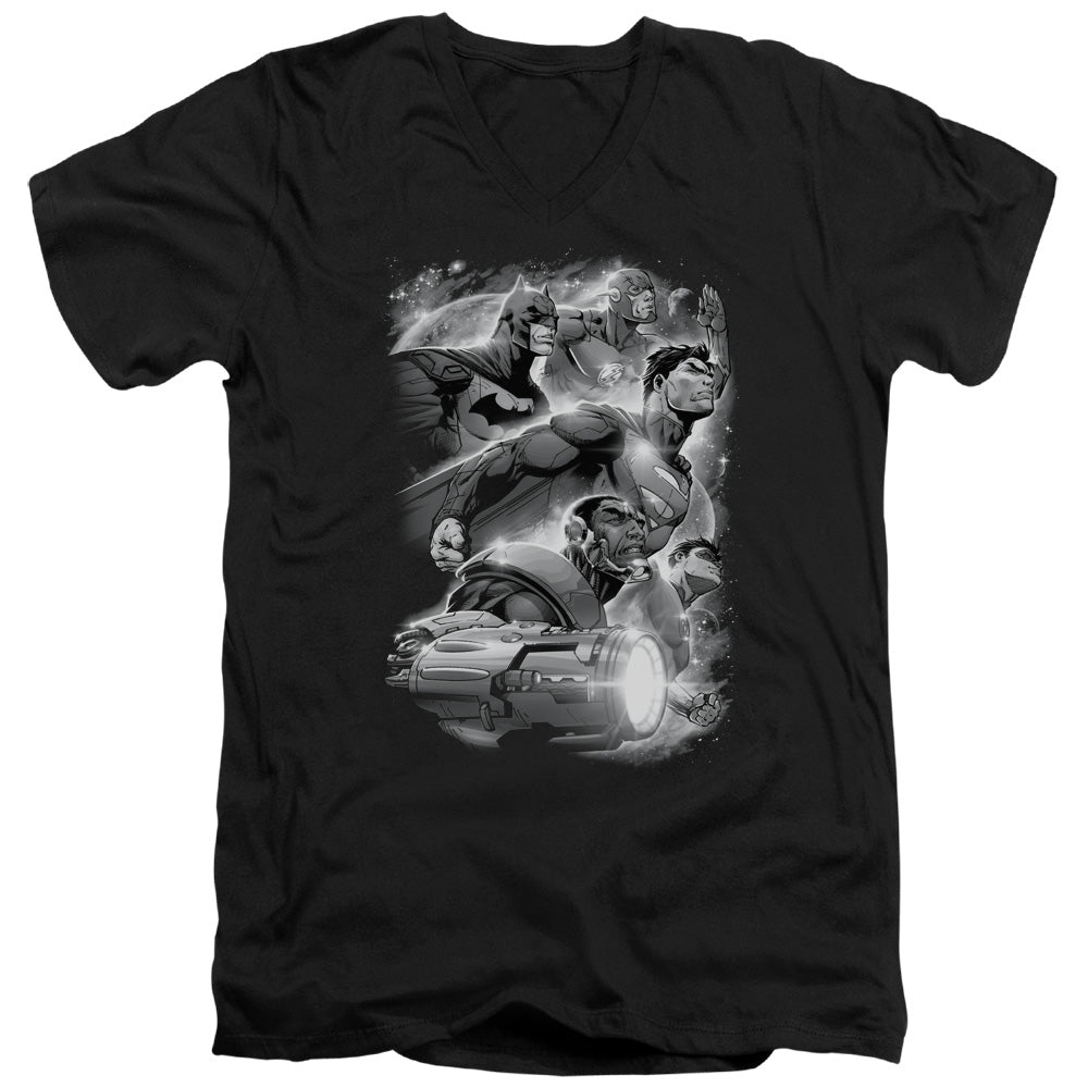 AN OFFCIALLY LICENSED JLA ATMOSPHERIC MEN'S V-NECK T-SHIRT BLACK
