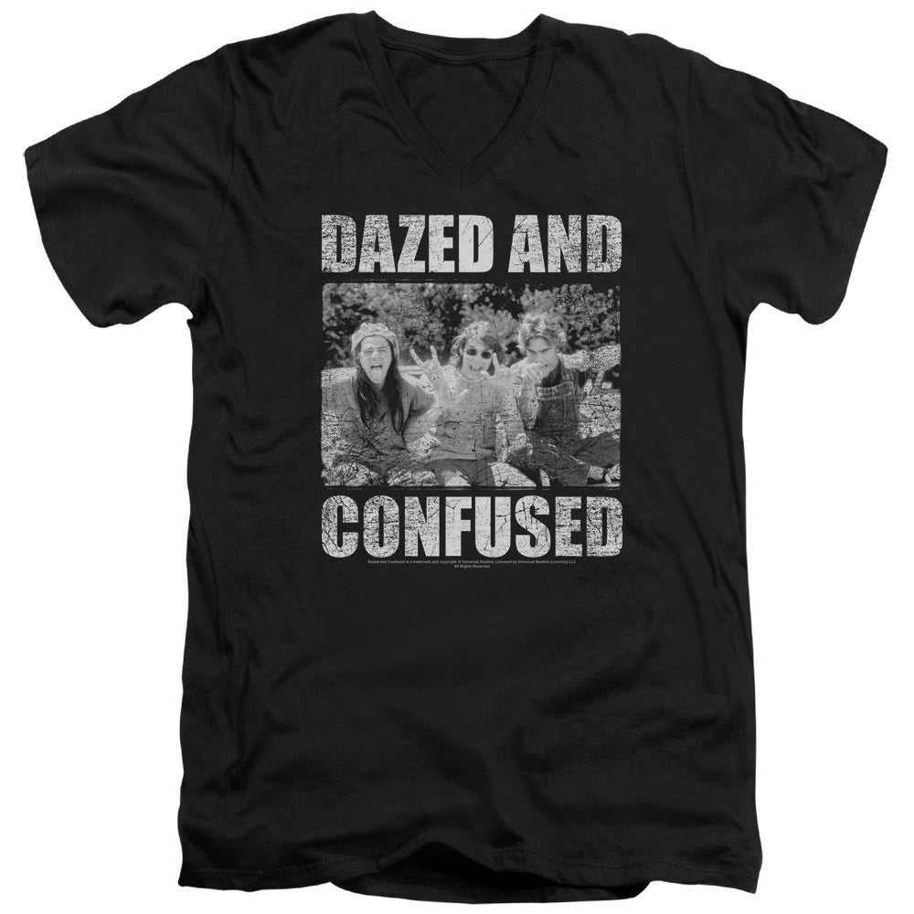 AN OFFCIALLY LICENSED DAZED AND CONFUSED ROCK ON MEN'S V-NECK T-SHIRT BLACK