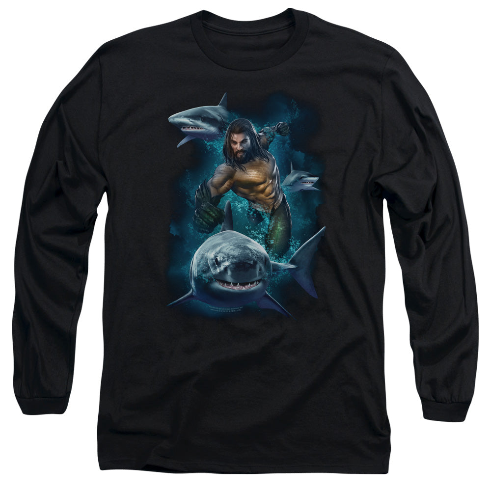 AN OFFCIALLY LICENSED AQUAMAN MOVIE SWIMMING WITH SHARKS MEN'S LONG SLEEVE T-SHIRT BLACK