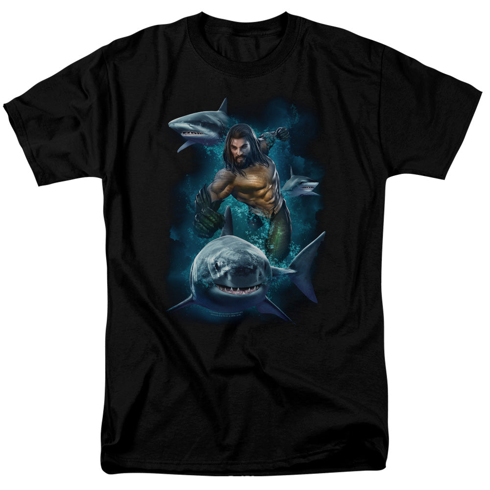 AN OFFCIALLY LICENSED AQUAMAN MOVIE SWIMMING WITH SHARKS MEN'S REGULAR FIT T-SHIRT BLACK