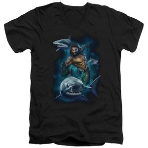 AN OFFCIALLY LICENSED AQUAMAN MOVIE SWIMMING WITH SHARKS MEN'S V-NECK T-SHIRT BLACK