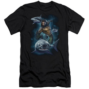 AN OFFCIALLY LICENSED AQUAMAN MOVIE SWIMMING WITH SHARKS MEN'S PREMIUM SLIM FIT T-SHIRT BLACK