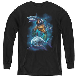 AN OFFCIALLY LICENSED AQUAMAN MOVIE SWIMMING WITH SHARKS YOUTH LONG SLEEVE T-SHIRT BLACK