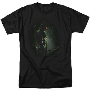 AN OFFCIALLY LICENSED ARROW IN THE SHADOWS MEN'S REGULAR FIT T-SHIRT BLACK